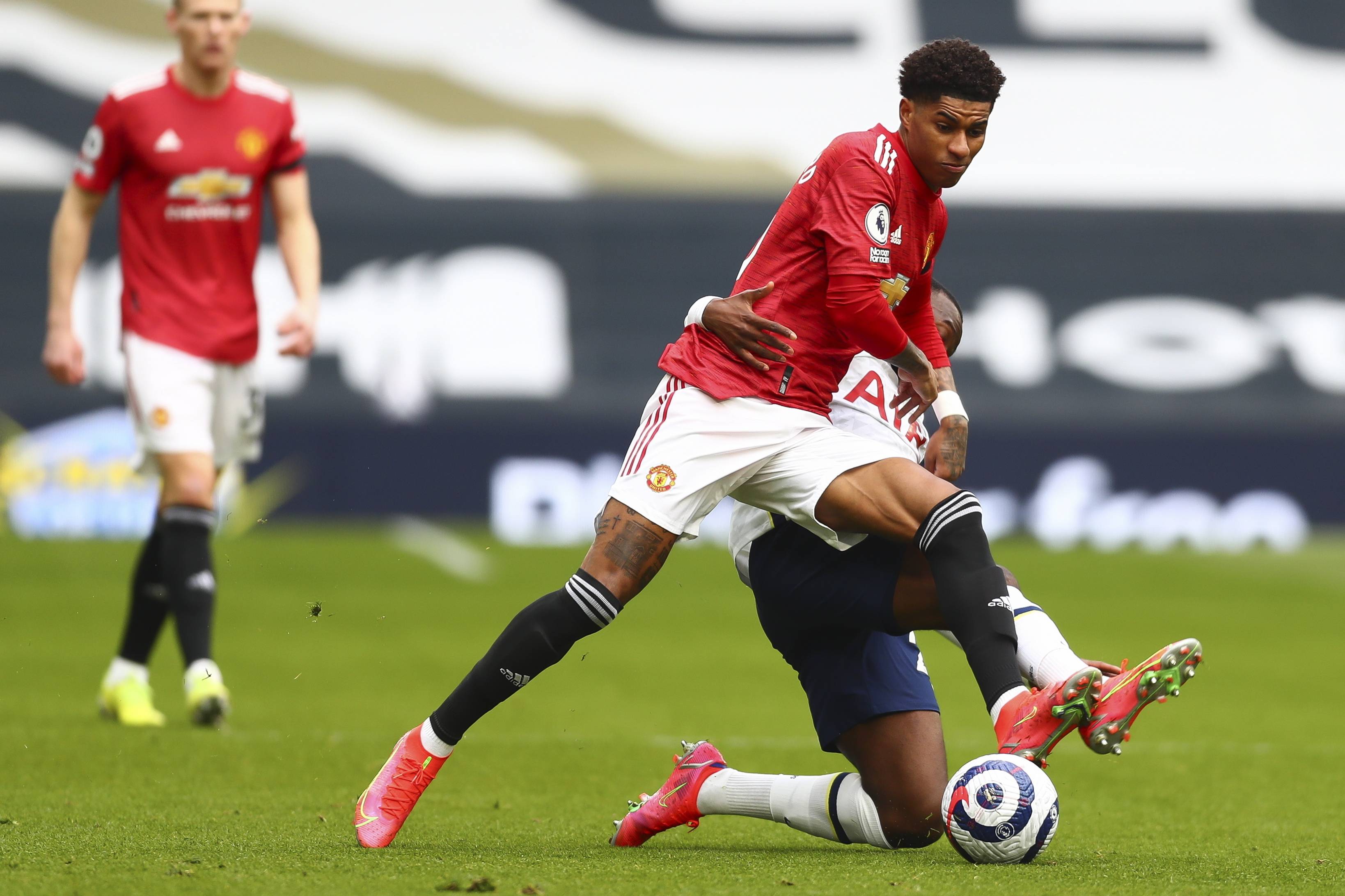 性的联赛中 性的联赛中